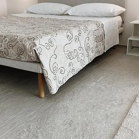 Apartament Panoramic House Maggiore *